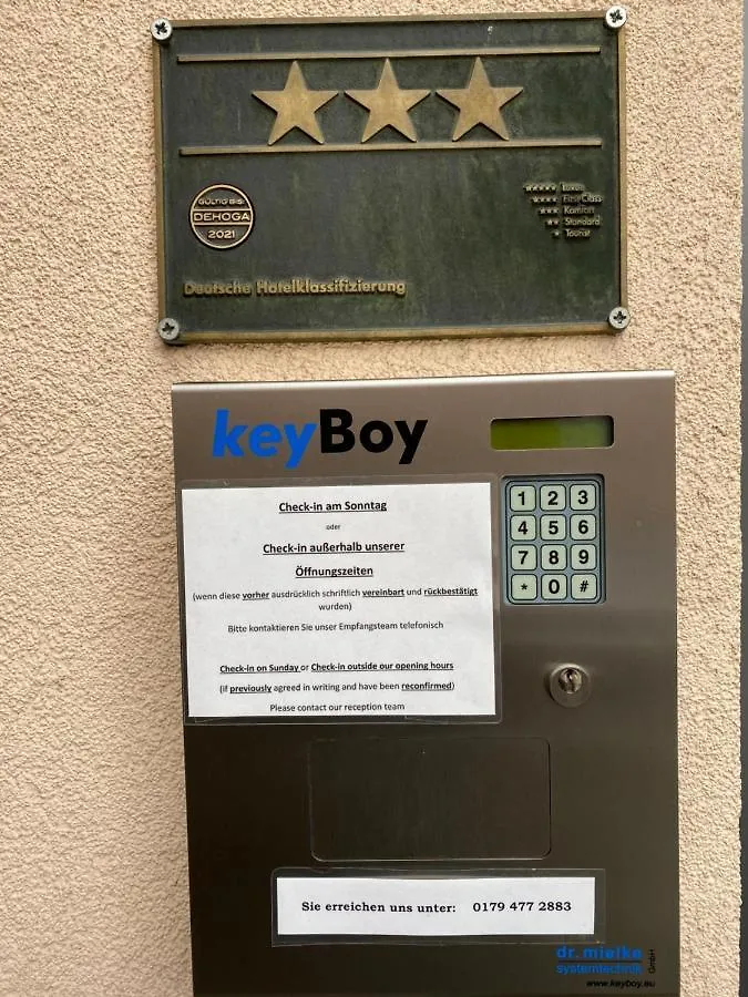 *** Hotel Cinehotel Maroni Zirndorf Tyskland